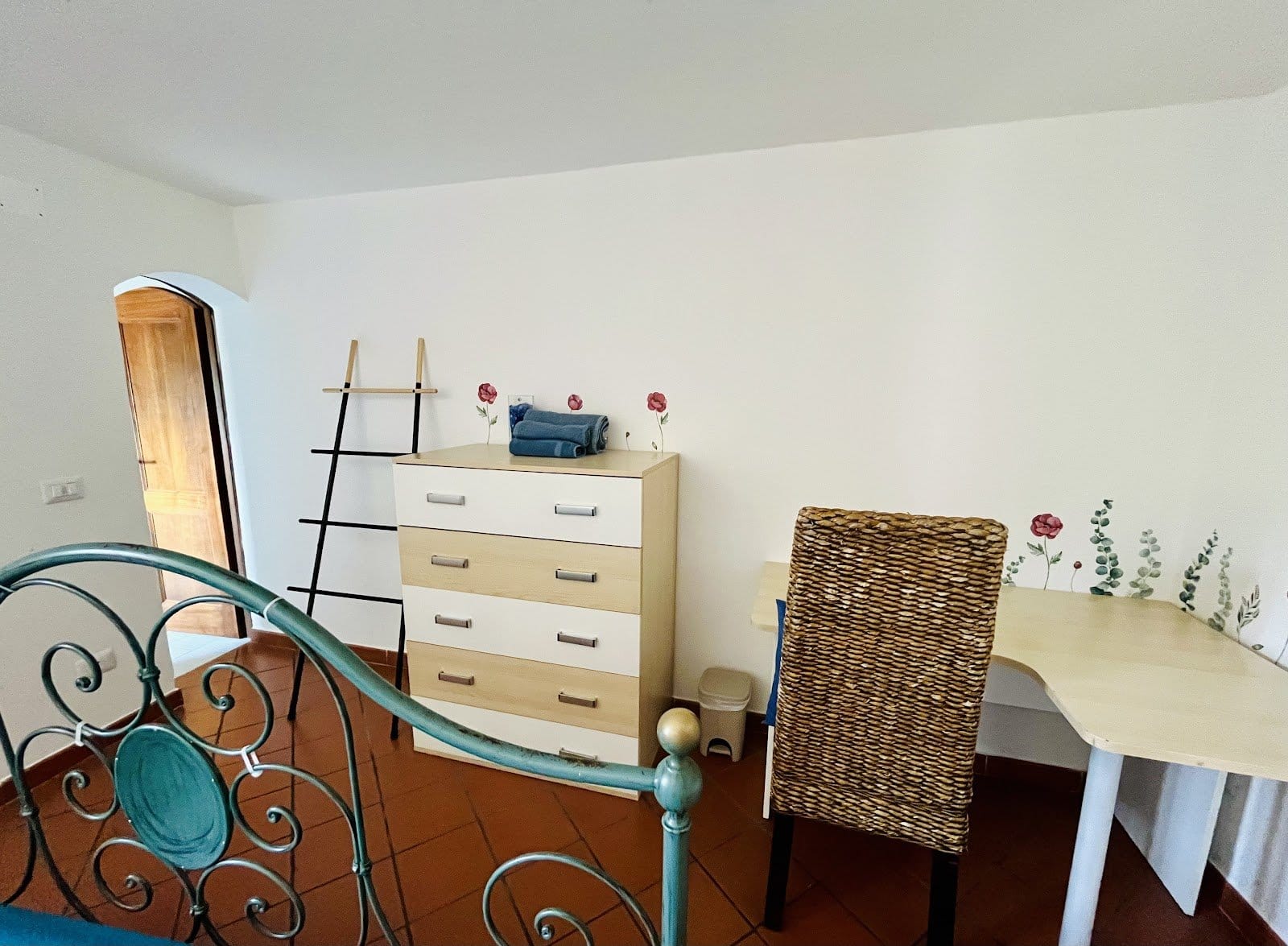 Double Room (1 guest)