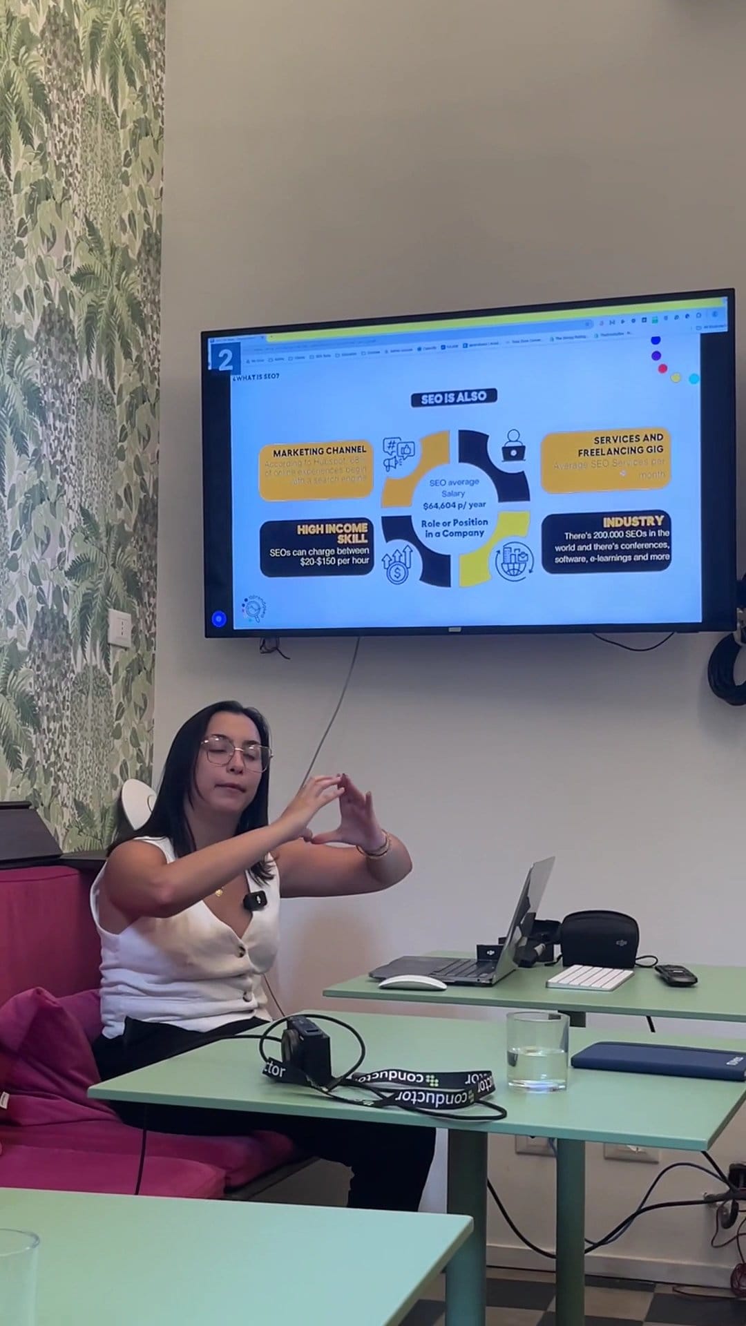 BeetCommunity community member leading a workshop presentation in the shared coworking lounge